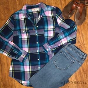Old Navy Plaid Button Down Shirt